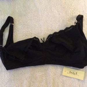 Emily B Maternity 32J nursing bra